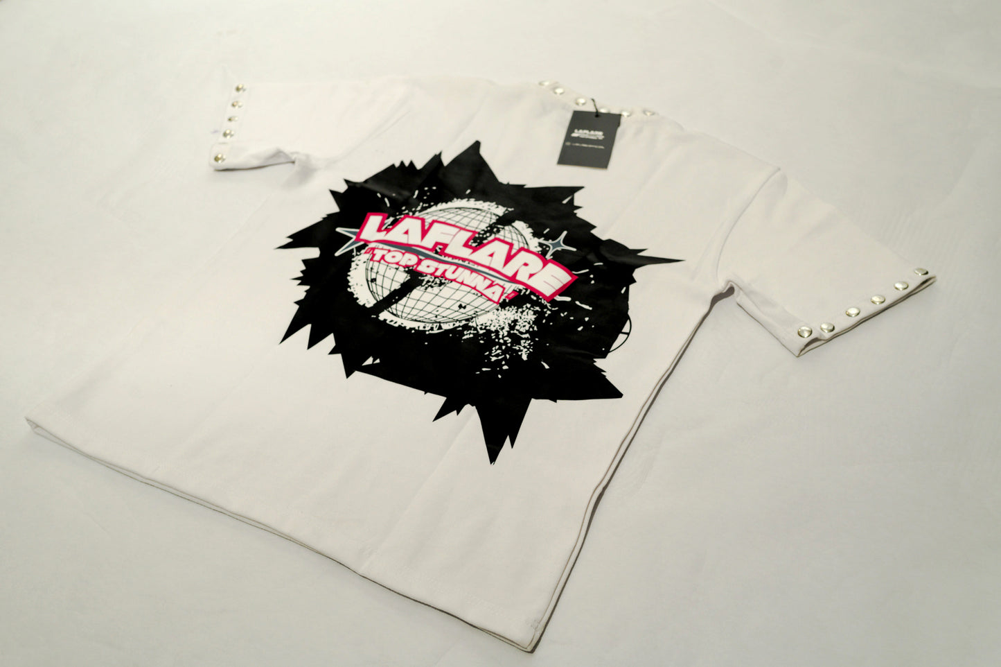 BATTLE TESTED TEE - WANDA